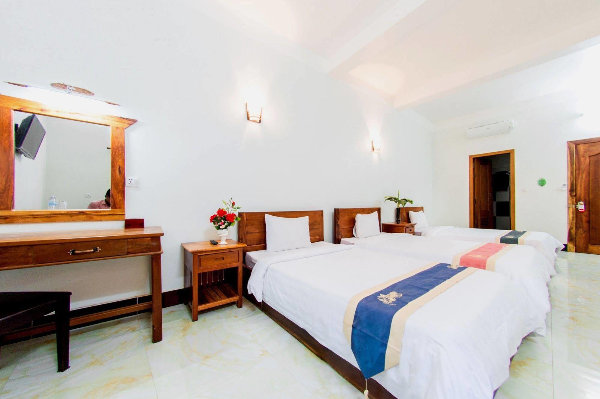 Angkor Udom Guesthouse Siem Reap Exterior photo